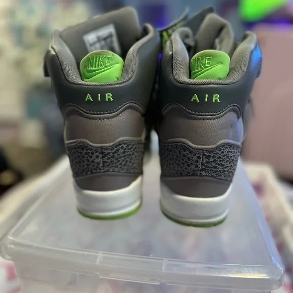 Nike Wedge Sneakers - Picture 2 of 5